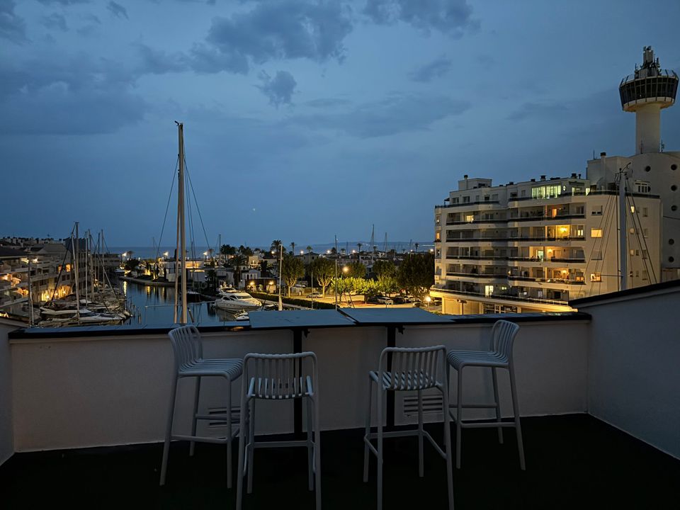 Lejlighed i Empuriabrava, Gerona - foto 2